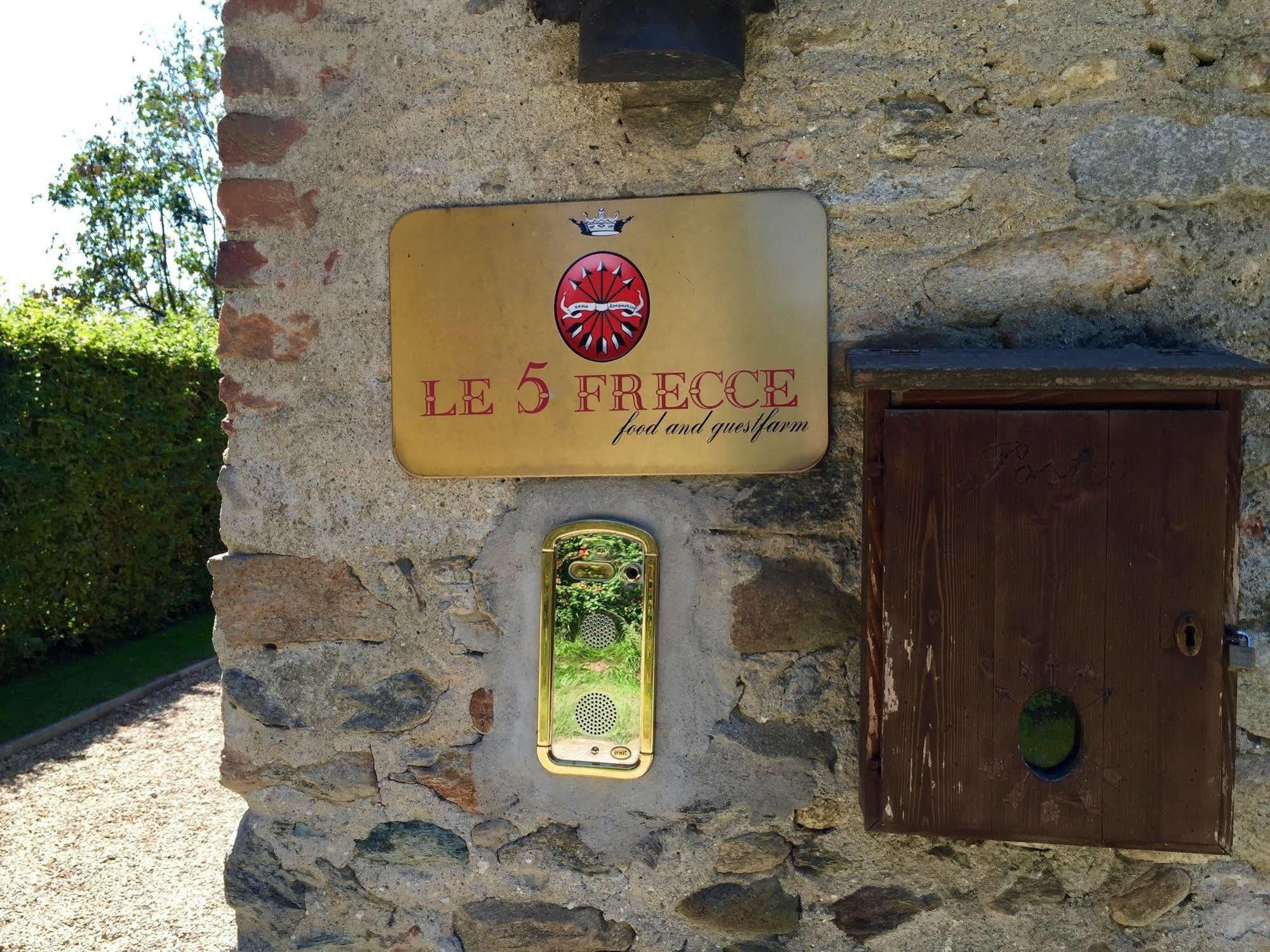 Le 5 Frecce Villa Cavour Екстериор снимка